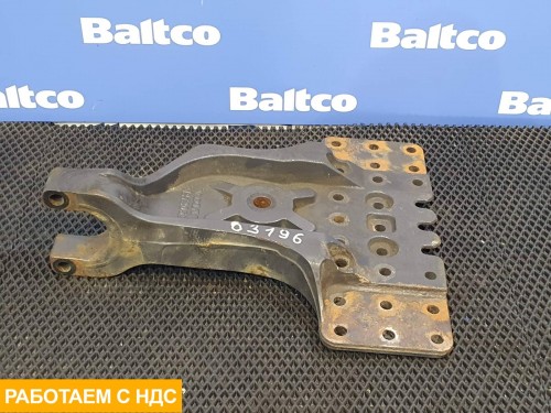 Кронштейн реактивной тяги