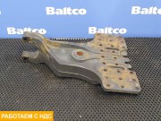 Кронштейн реактивной тяги