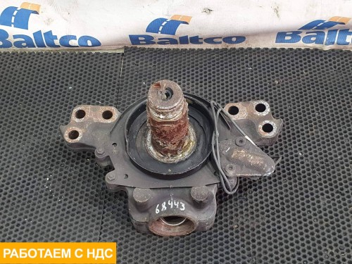 Кулак поворотный